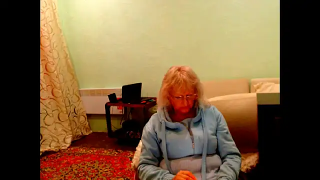 Snapshot of Natali7634 chatting on October 12, 2025, 4:19 pm Natali7634 online show from October 12, 2025, 4:19 pm