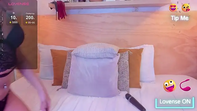 Snapshot of Majooo11 chatting on October 4, 2025, 2:02 am Majooo11 online show from October 4, 2025, 2:02 am