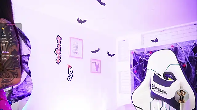 Snapshot of Marianamonroe_ chatting on October 24, 2025, 7:13 pm Marianamonroe online show from October 24, 2025, 7:13 pm