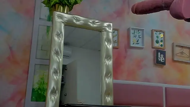 Idiris big online show from February 26, 2025, 1:22 pm