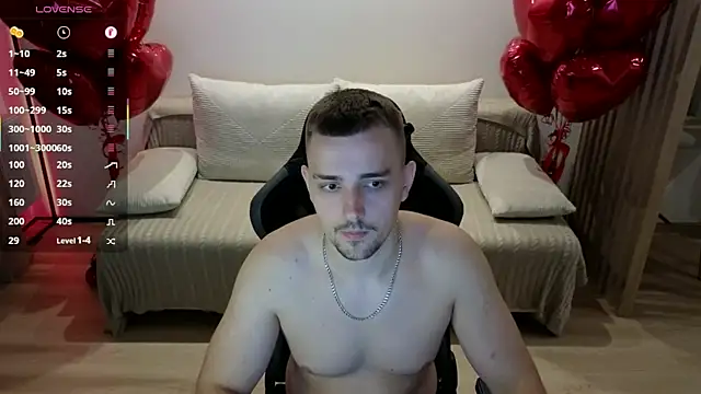 Snapshot of Larstar01 chatting on September 26, 2025, 10:05 pm Larstar01 online show from September 26, 2025, 10:05 pm