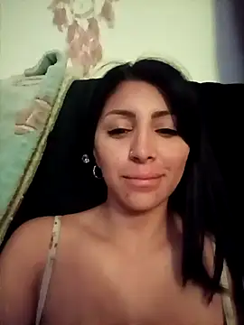 tiffani  love online show from December 14, 2025, 9:04 am