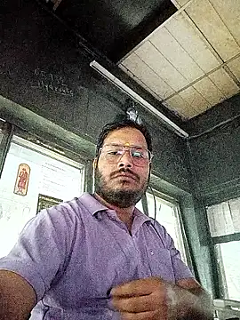 DeepakXxxR86 online show from December 16, 2025, 8:57 pm