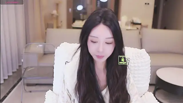 Snapshot of JayPope chatting on October 14, 2025, 11:44 am JayPope online show from October 14, 2025, 11:44 am