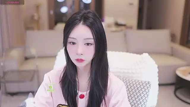 Snapshot of JayPope chatting on October 16, 2025, 12:24 pm JayPope online show from October 16, 2025, 12:24 pm