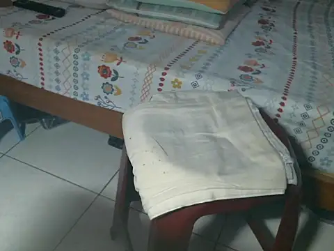 Snapshot of triangle0623 chatting on September 24, 2025, 9:38 am triangle0623 online show from September 24, 2025, 9:38 am