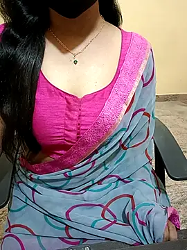 Snapshot of Nithya_05 chatting on October 16, 2025, 6:21 am Nithya 05 online show from October 16, 2025, 6:21 am