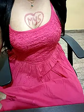 Snapshot of Nithya_05 chatting on October 17, 2025, 6:32 pm Nithya 05 online show from October 17, 2025, 6:32 pm