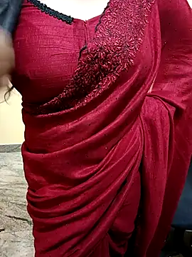 Snapshot of Nithya_05 chatting on October 6, 2025, 5:02 pm Nithya 05 online show from October 6, 2025, 5:02 pm