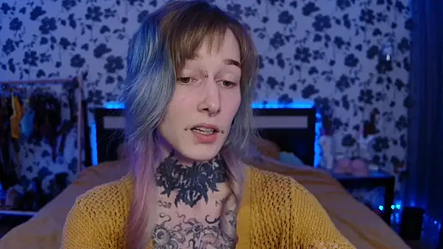 Littlespacemouse online show from September 27, 2025, 3:29 pm