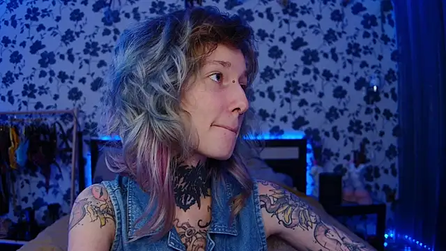 Littlespacemouse online show from October 8, 2025, 1:45 pm