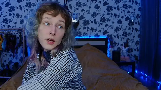 Littlespacemouse online show from October 7, 2025, 2:29 pm