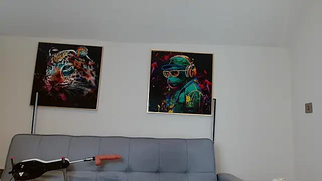 lou roar online show from October 13, 2025, 9:44 am