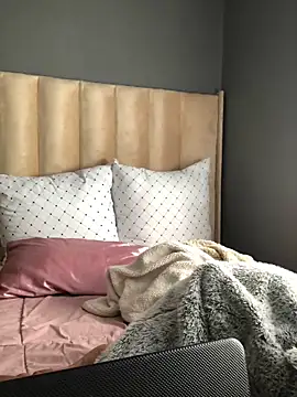 Snapshot of Nicole_Liam_ chatting on October 7, 2025, 7:20 am Nicole Liam  online show from October 7, 2025, 7:20 am