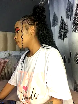 Snapshot of Nicole_Liam_ chatting on September 30, 2025, 8:26 pm Nicole Liam  online show from September 30, 2025, 8:26 pm