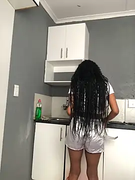 Snapshot of Nicole_Liam_ chatting on October 6, 2025, 12:06 pm Nicole Liam  online show from October 6, 2025, 12:06 pm