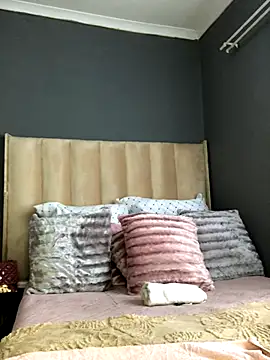 Snapshot of Nicole_Liam_ chatting on November 3, 2025, 4:07 am Nicole Liam  online show from November 3, 2025, 4:07 am