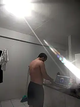 Snapshot of GermanxMD chatting on January 6, 2026, 12:14 am GermanxMD online show from January 6, 2026, 12:14 am