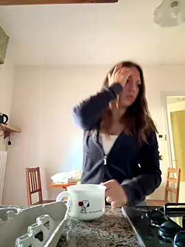 Sashabunny online show from December 14, 2025, 1:28 pm