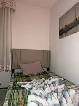 Sashabunny online show from April 18, 2026, 8:20 pm