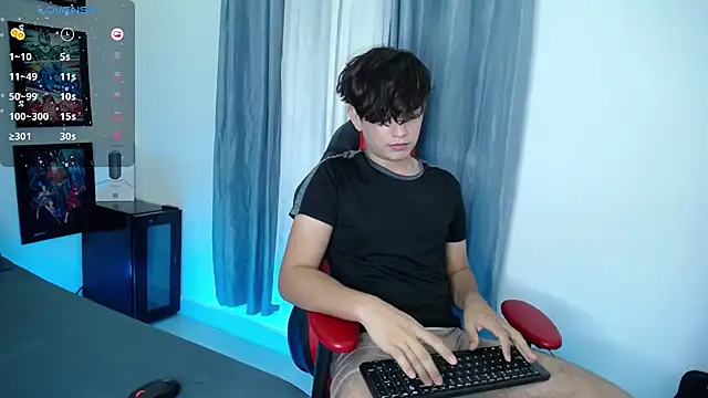 andyboy- online show from December 29, 2024, 2:27 am