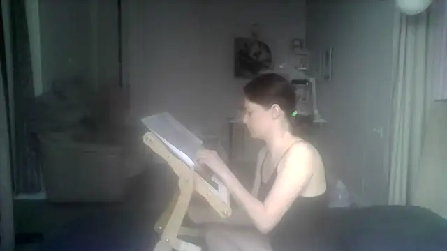 SunElizabeth online show from April 8, 2026, 4:36 am