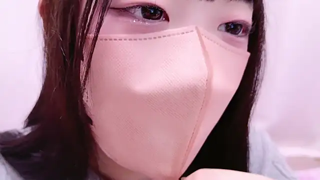 Snapshot of chan_yuma_tan chatting on December 7, 2024, 11:12 am chan yuma tan online show from December 7, 2024, 11:12 am