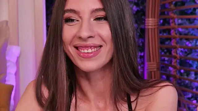 LunaWills  online show from September 28, 2025, 4:52 am