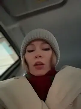 LavenderHot online show from February 23, 2026, 2:02 am