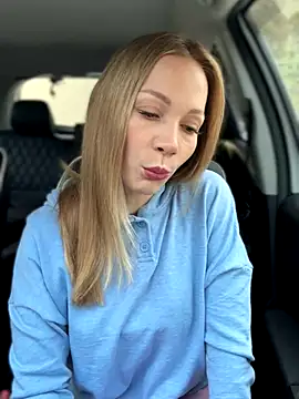 Snapshot of LavenderHot chatting on October 12, 2025, 2:24 am LavenderHot online show from October 12, 2025, 2:24 am