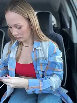 Snapshot of LavenderHot chatting on October 13, 2025, 1:51 am LavenderHot online show from October 13, 2025, 1:51 am