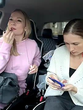 Snapshot of LavenderHot chatting on October 20, 2025, 1:40 am LavenderHot online show from October 20, 2025, 1:40 am