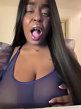 latinababyy online show from September 11, 2025, 2:55 am