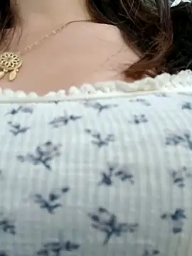 Snapshot of Violeta_12- chatting on October 25, 2025, 7:25 pm Violeta 12- online show from October 25, 2025, 7:25 pm