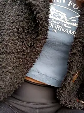 Snapshot of Violeta_12- chatting on October 20, 2025, 4:29 pm Violeta 12- online show from October 20, 2025, 4:29 pm