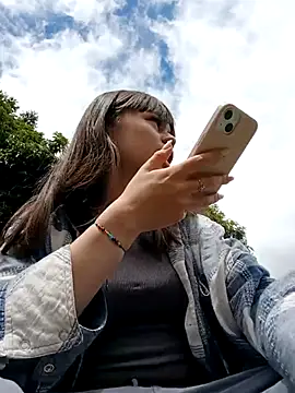 Snapshot of Violeta_12- chatting on September 25, 2025, 6:03 pm Violeta 12- online show from September 25, 2025, 6:03 pm