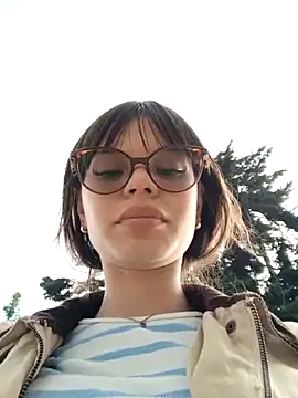 Snapshot of Violeta_12- chatting on September 30, 2025, 9:10 pm Violeta 12- online show from September 30, 2025, 9:10 pm