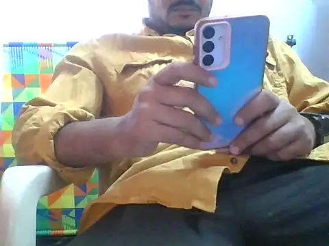 naughtymike0007 online show from March 17, 2026, 2:47 am