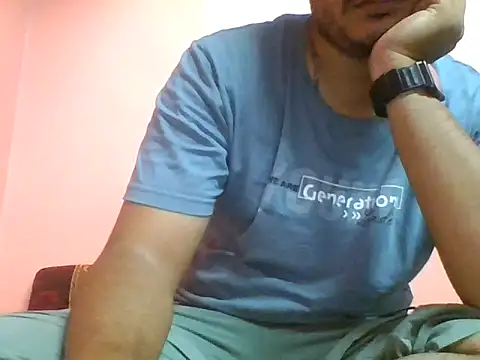 Snapshot of naughtymike0007 chatting on October 13, 2025, 3:46 pm naughtymike0007 online show from October 13, 2025, 3:46 pm