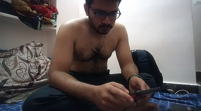 naughtymike0007 online show from February 13, 2025, 3:39 am