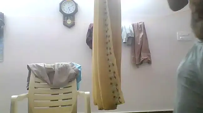 naughtymike0007 online show from February 17, 2025, 11:33 pm