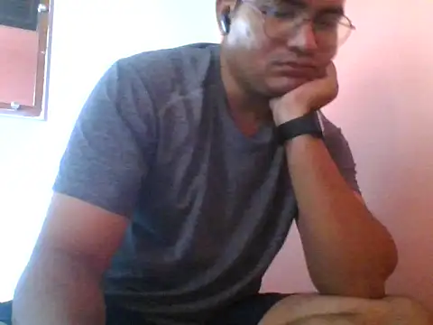 Snapshot of naughtymike0007 chatting on September 30, 2025, 6:08 am naughtymike0007 online show from September 30, 2025, 6:08 am