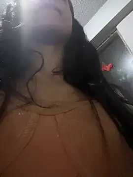 CieloTaylor online show from February 3, 2025, 3:17 pm