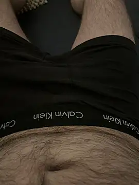 Snapshot of Straightlad95 chatting on October 12, 2025, 1:07 am Straightlad95 online show from October 12, 2025, 1:07 am