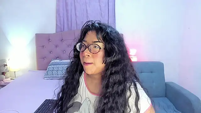 Latinabombsheell online show from July 1, 2026, 6:36 am