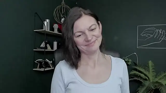 VivianWILD online show from March 11, 2026, 6:51 am