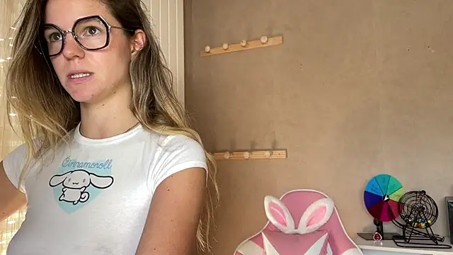 lucie mehott online show from September 27, 2025, 9:15 am