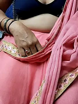 Januhot18 online show from December 23, 2024, 10:55 pm