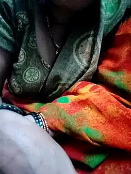 Januhot18 online show from December 29, 2024, 6:27 pm