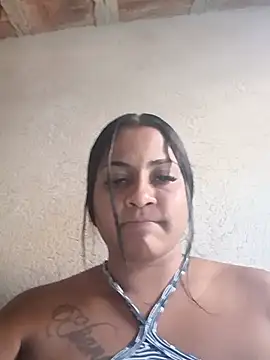 Snapshot of Giselabrunette25 chatting on May 15, 2026, 5:44 pm Giselabrunette25 online show from May 15, 2026, 5:44 pm